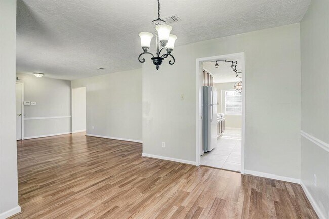 Building Photo - 4059 Postwood Dr