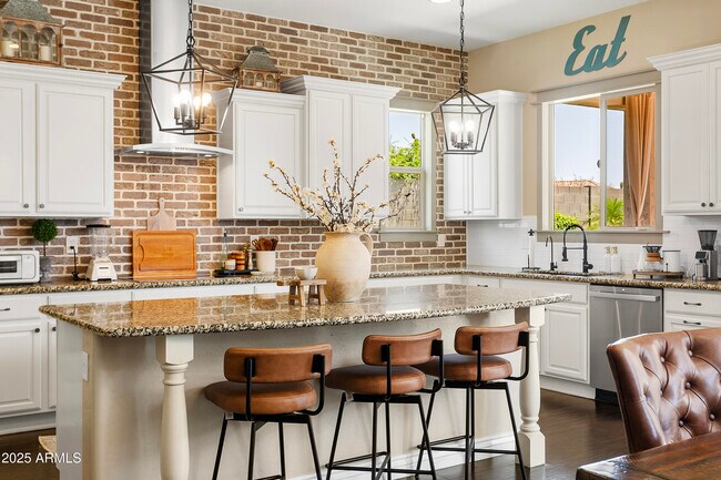 Foto del edificio - 5803 E Parnell Dr