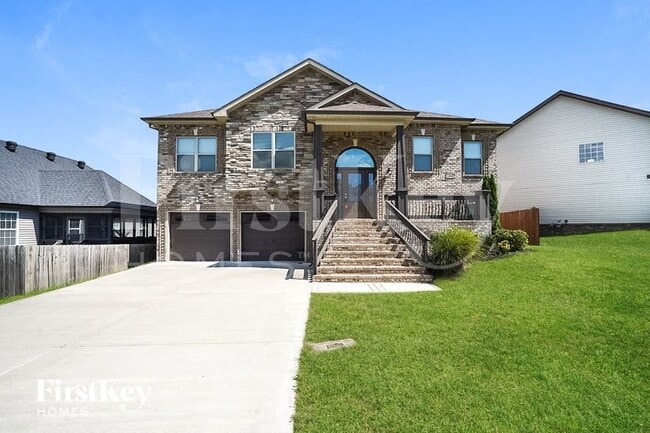 Building Photo - 1315 Golden Eagle Way