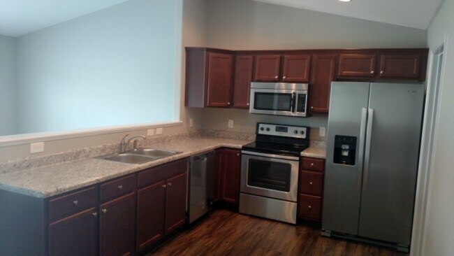 Foto del edificio - 7312 Harrison Pt Wy