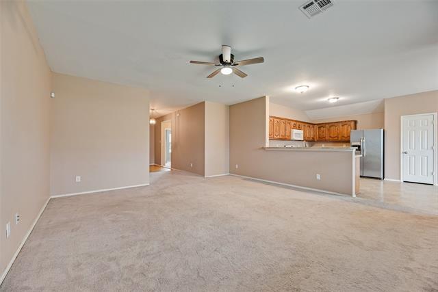 Building Photo - 2701 Mockingbird St