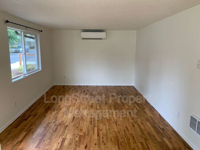 Foto del edificio - 1012 NE Skidmore St