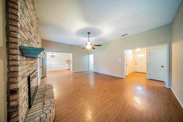 Building Photo - 116 Sunny Meadows Dr