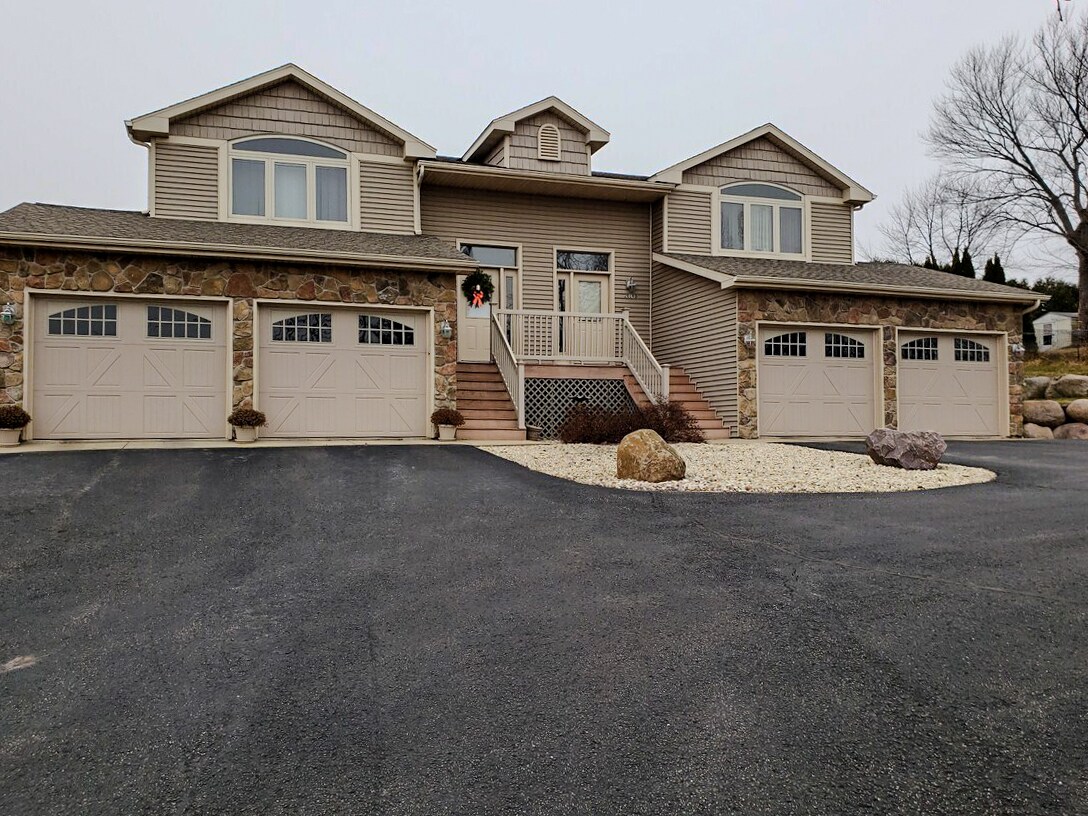 Foto principal - 2019 Barber Dr