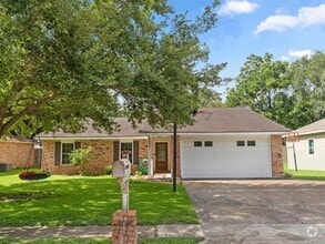 Building Photo - 2208 Gontier Dr