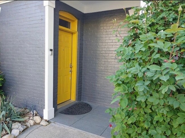 Photo - 64 S 1000 E House