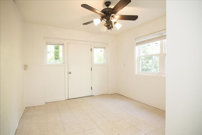Foto del edificio - Newly Renovated 2/2 Duplex Unit Minutes From Decatur Square & Va Highlands!