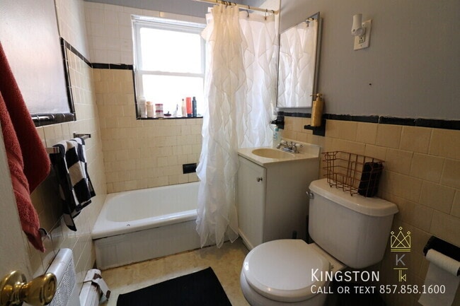 Building Photo - 38 Beechcroft St