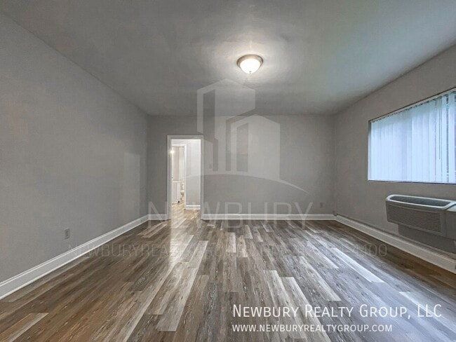 Building Photo - 313 San Juan Dr