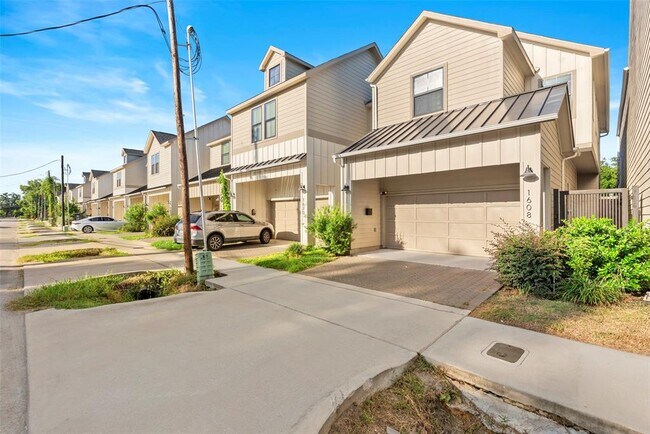 Foto del edificio - 1608 Northwood St