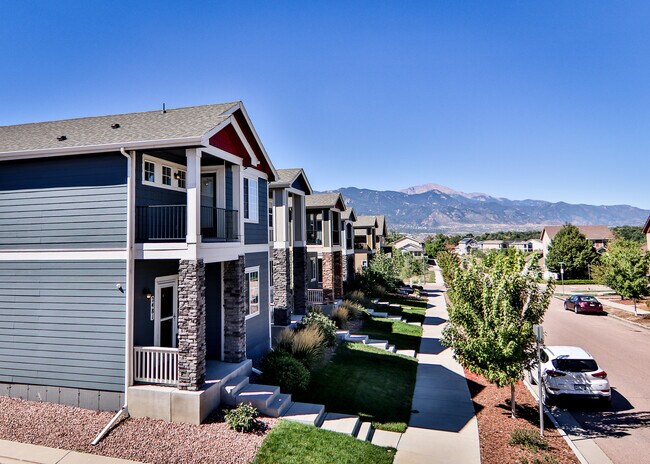 Building Photo - 2481 Ellingwood Dr