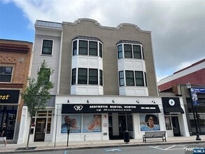 Building Photo - 161 S Main St