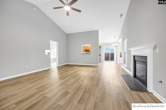 Foto del edificio - 94 Currant Ln