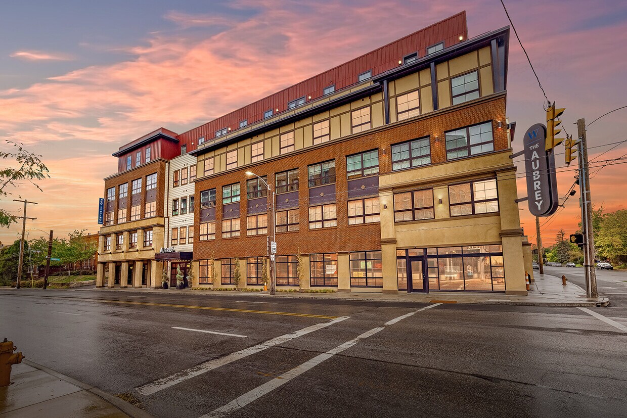 El Aubrey - Columbus, Ohio - The Aubrey