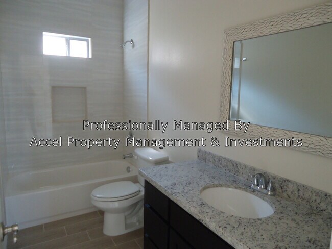 Building Photo - 209 Teak Dr