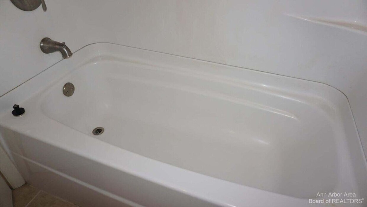 Foto principal - FOR RENT! | 2 bedroom Condo