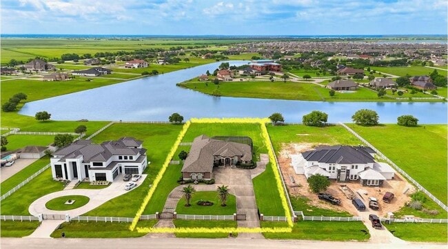 Building Photo - 5942 Sagamore Bay Ln