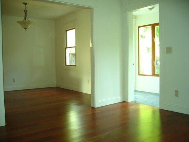 DR, LR, Entry - 2575 6th Ave W
