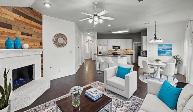 Foto del edificio - Private Backyard Oasis with Fire Pit in the Heart of Frisco