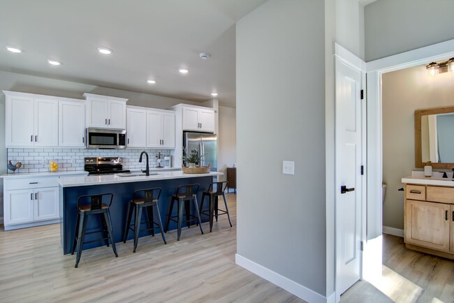 Building Photo - Brand New Luxury Townhomes: 3BR, 2.5Bath A...