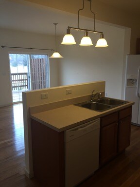 Building Photo - 831 Jacks Mill Dr