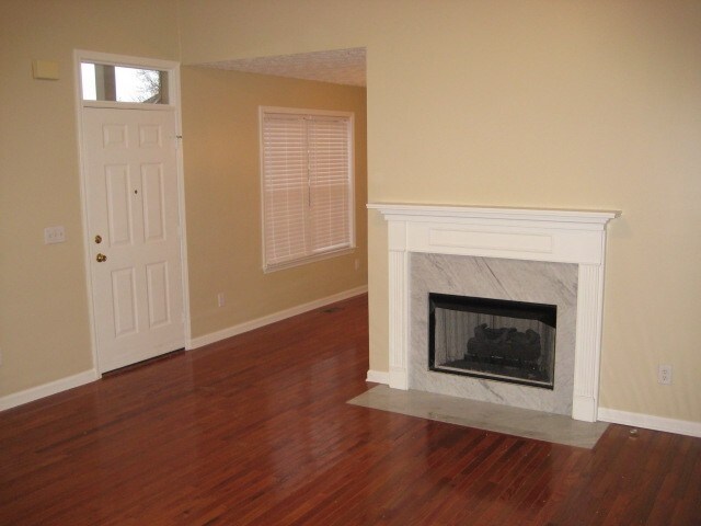 Foto del edificio - 804 Tunewood Ct