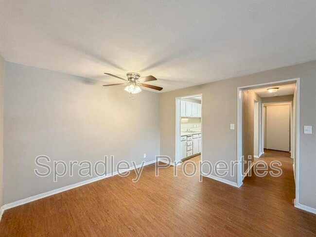 Building Photo - 608 John Paul Jones Dr