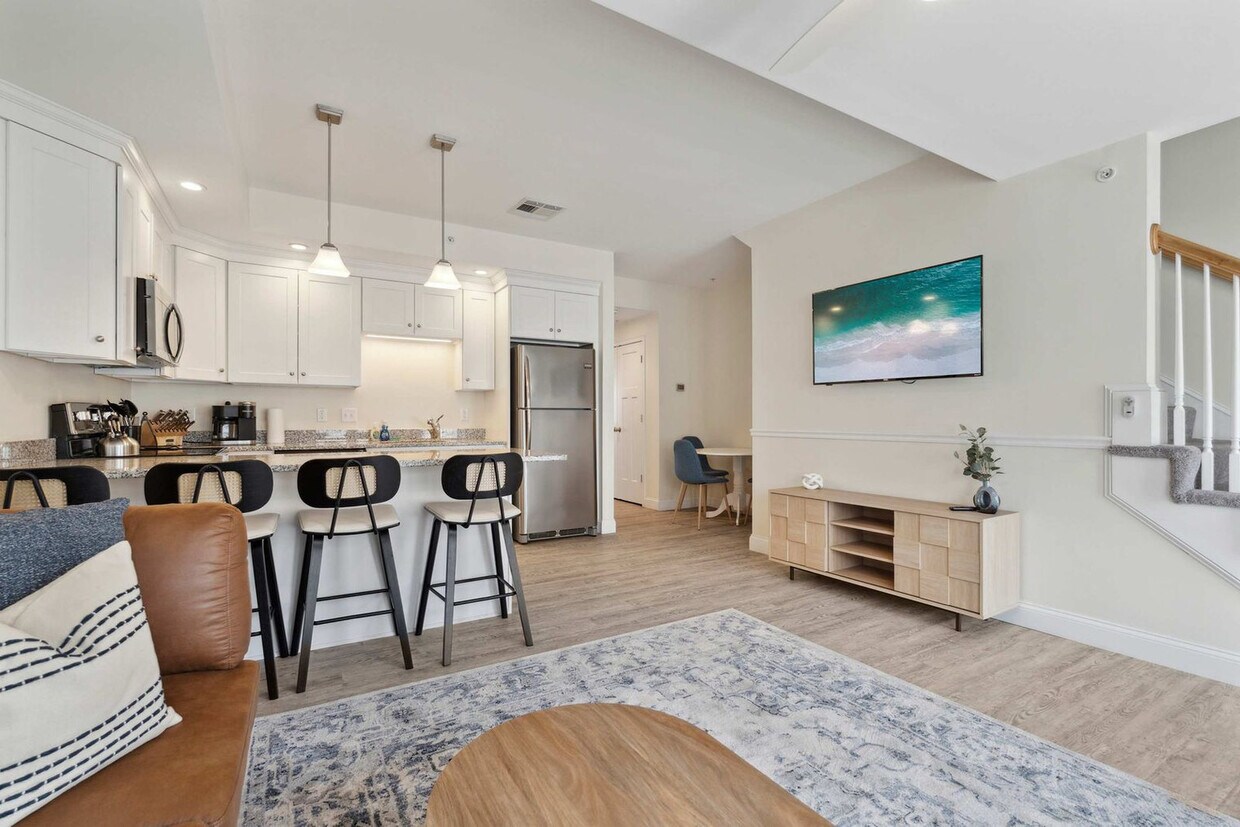 Foto principal - 128 Ashworth Ave