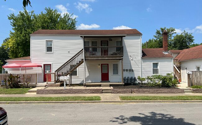 Front Entrance - 139 E Southern Heights Ave