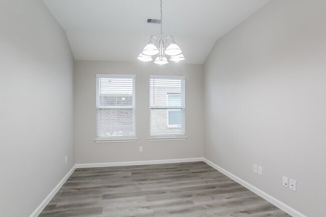 Building Photo - 4843 Fair Oak Dale Ln