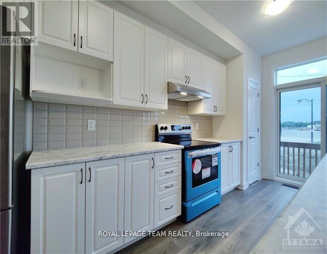 Building Photo - 1003 Speedvale Ct