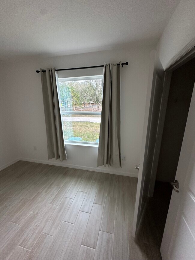 Foto del edificio - 268 Pioneer Ave NE