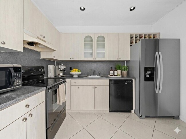 Photo - 1 Jacaranda Country Club Dr Apartment