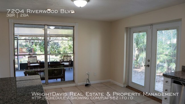 Foto del edificio - 7204 Riverwood Blvd