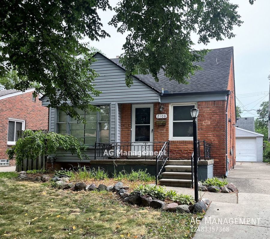 2108 E Hudson Ave, Royal Oak, MI 48067 Townhome Rentals in Royal Oak