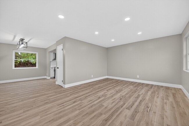 Building Photo - 5737 Kroegermount Dr