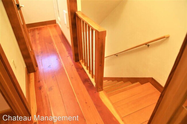 Building Photo - 2 br, 2 bath House - 859 SW Jefferson Ave.