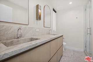 Building Photo - 426 Arnaz Dr