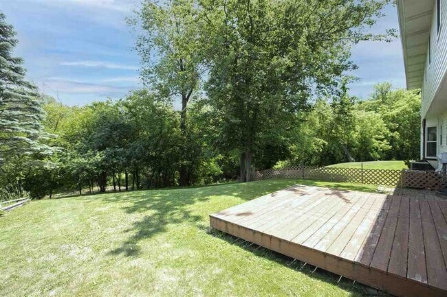 Back Yard View - 1140 S Bluemound Dr