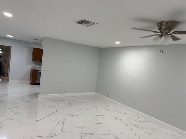 Building Photo - 3809 NW 78th Terrace