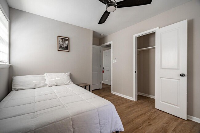 Foto del edificio - 375 Dollar Mill Rd SW