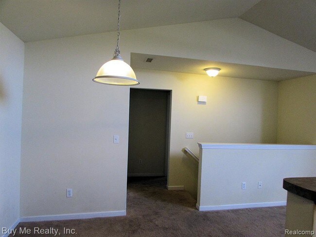Building Photo - 27605 Hidden Oaks Dr