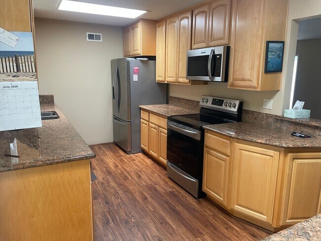 Foto del edificio - SARATOGA - Spacious Saratoga 3BR/2.5BA Home with Pool, Bonus Room & Beautiful Backyard