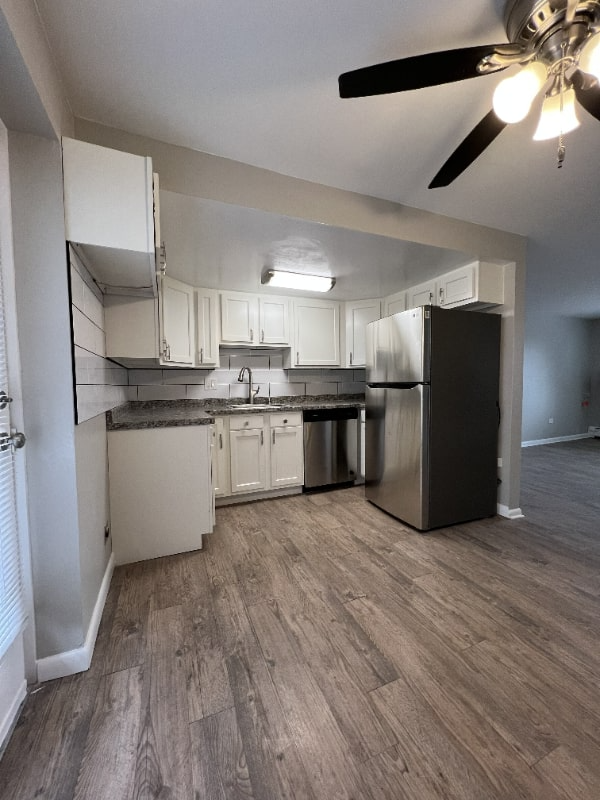Primary Photo - 10760 W 8th Ave