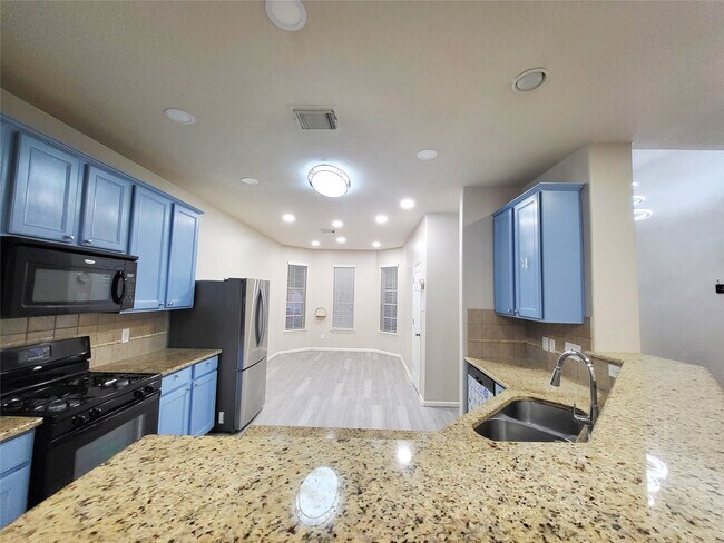 Foto del edificio - 7334 Jacobs Well Dr