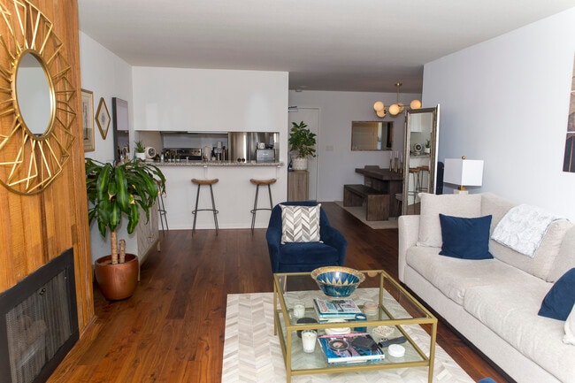 Building Photo - 85 Ora Way