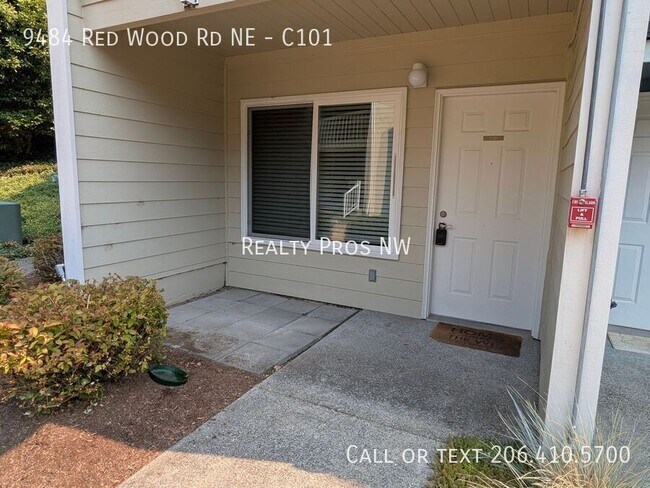 Foto del edificio - 9484 Red-Wood Rd NE