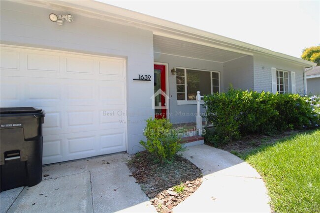 Foto del edificio - 1639 Oakmont Ln