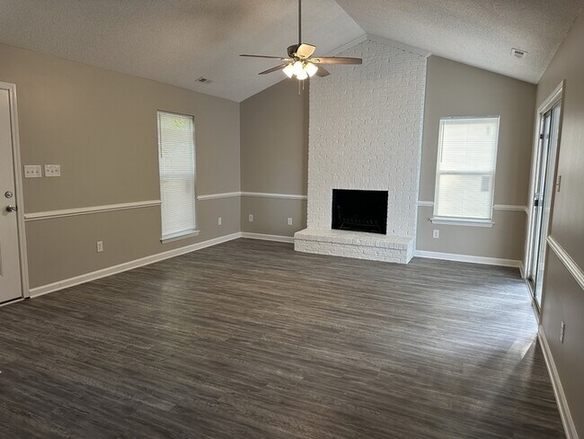 Foto del edificio - 6135 Sunbridge Ct