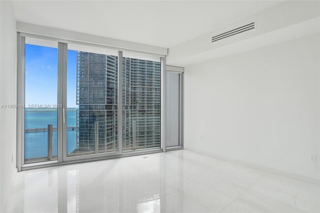 Foto del edificio - 300 Biscayne Blvd Way